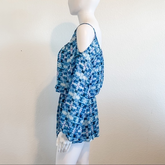 Saks Long Sleeve Romper - Picture 2 of 4